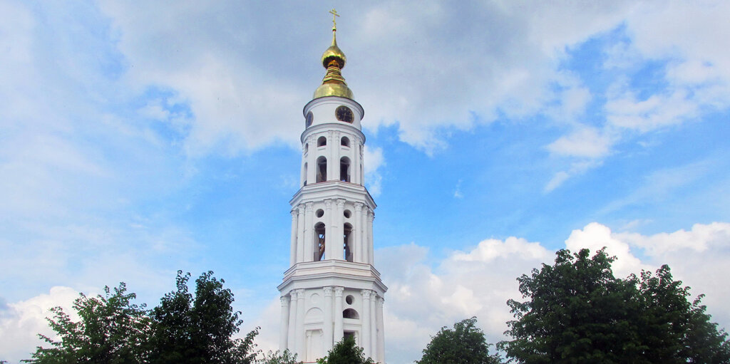 Колокольня Троицко-Знаменской церкви